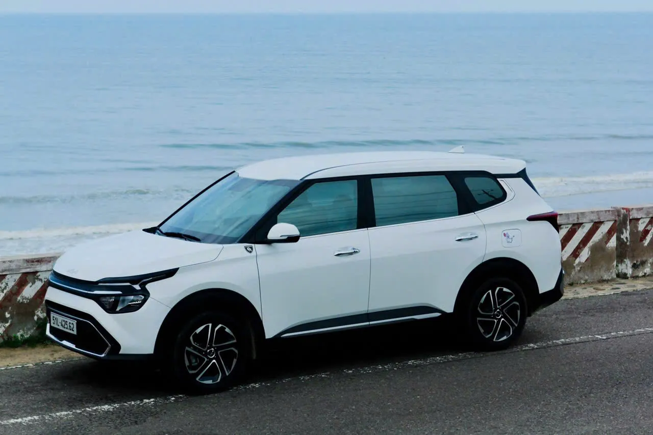 Thuê Xe 7 Chỗ Có Tài Xế Chuyên Nghiệp